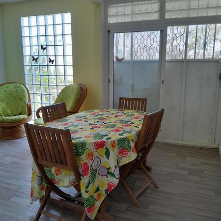 Appartement Les Manguiers à Sainte-Anne  Extérieur photo